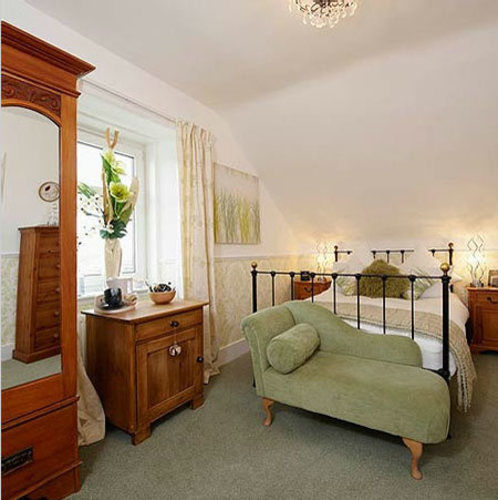 Trafford Bank 5*
